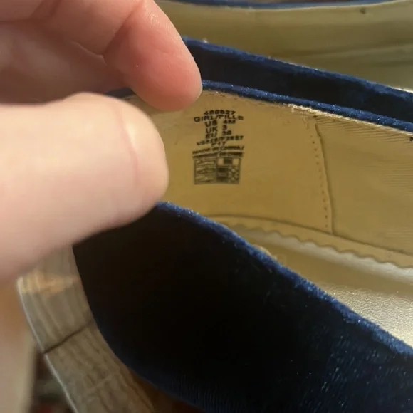 2/$30 Lands' End Love velvet slippers - Picture 6 of 6